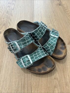 Birkenstock Arizona Gator Gleam Sandals‎ Size US 9 EU 40